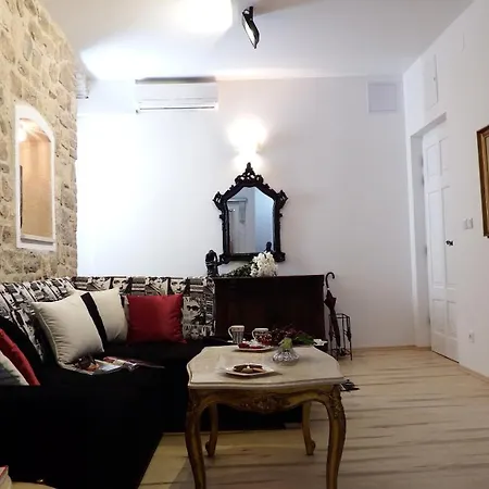 Appartement Papalic Palace